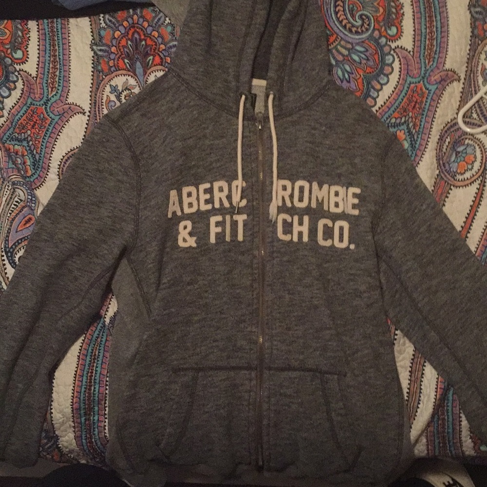 🔘Grey Abercrombie & Fitch Jacket🔘